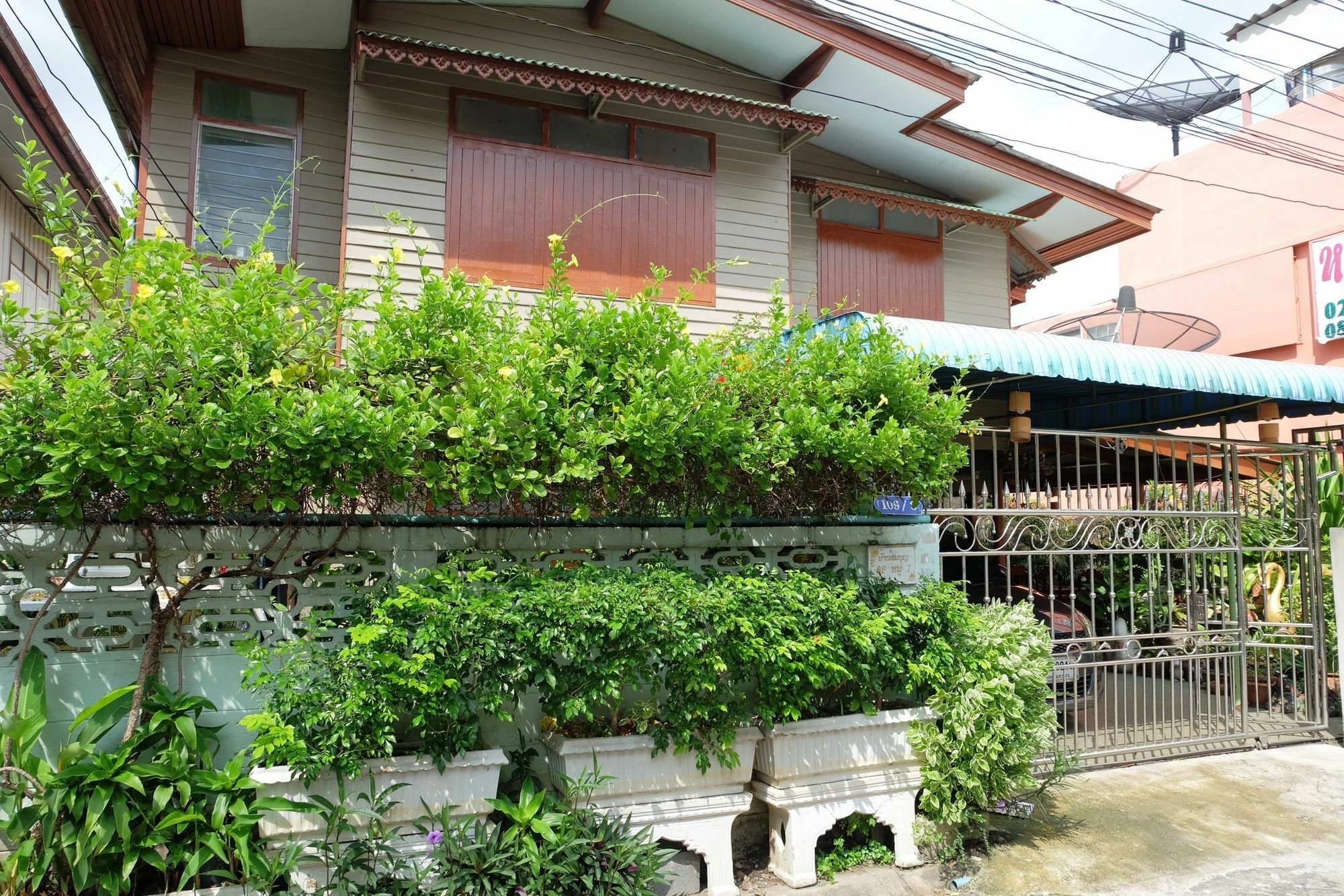 Hotel OYO 691 Don Muang Boutique House à Bangkok Extérieur photo